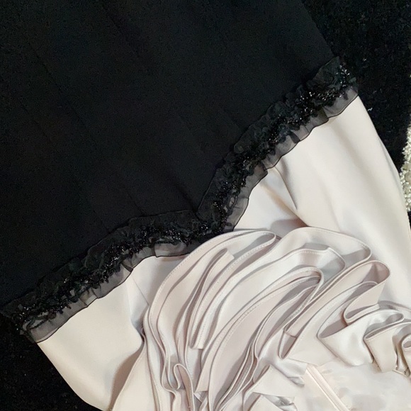 JS Collections Cocktail Dress - Picture 5 of 9